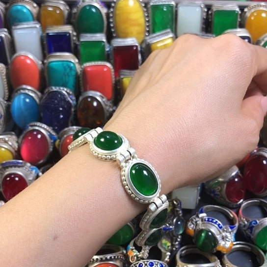 琉璃合金复古设计风格