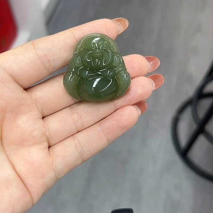 台***倩颈饰未镶嵌和田玉和田玉佛公