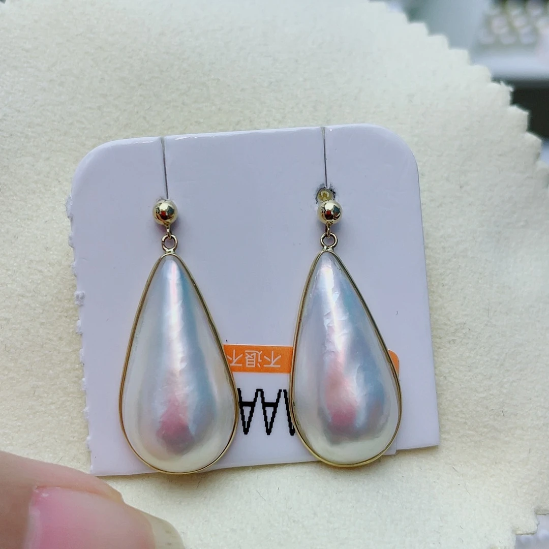 耳饰18K金镶嵌拼合珍珠（马贝珠）w104