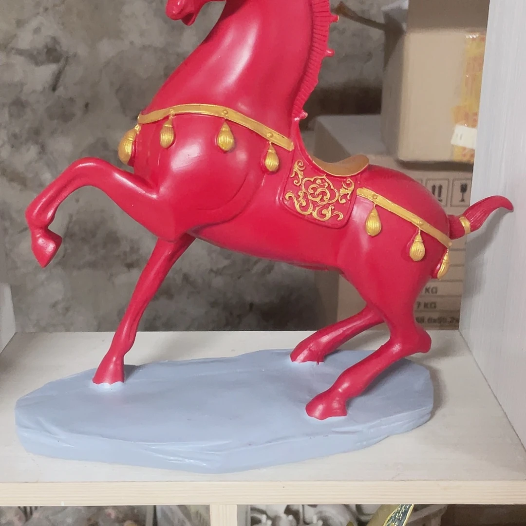 陶瓷红色大马1111111111