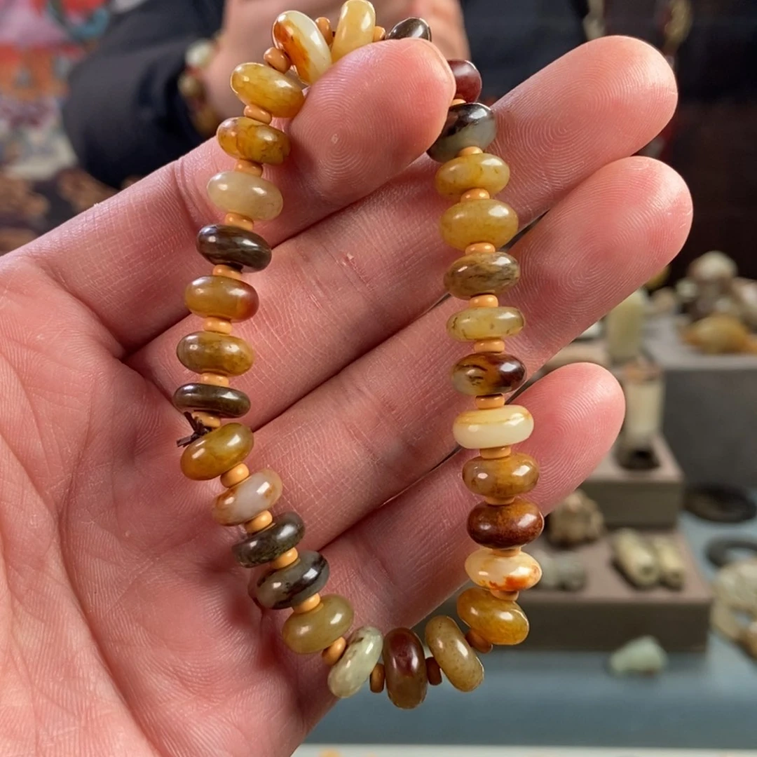 和田玉挂件未镶嵌发***书