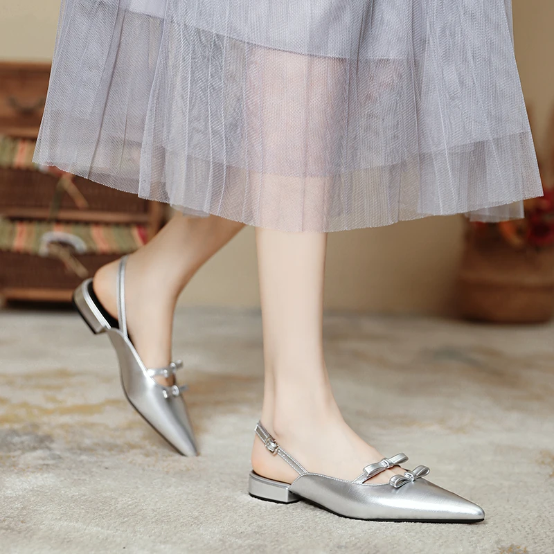 法式银色后空包头凉鞋女2025年新款低跟气质一字带尖头平底单鞋女