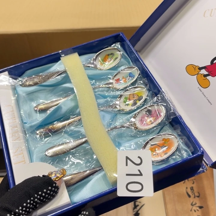 中古物品默认微瑕不退不换