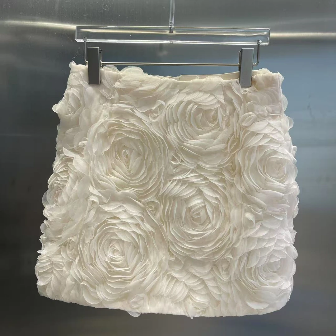 ZX推荐【舞茶小调】春季新款设计师立体花朵半裙包臀裙