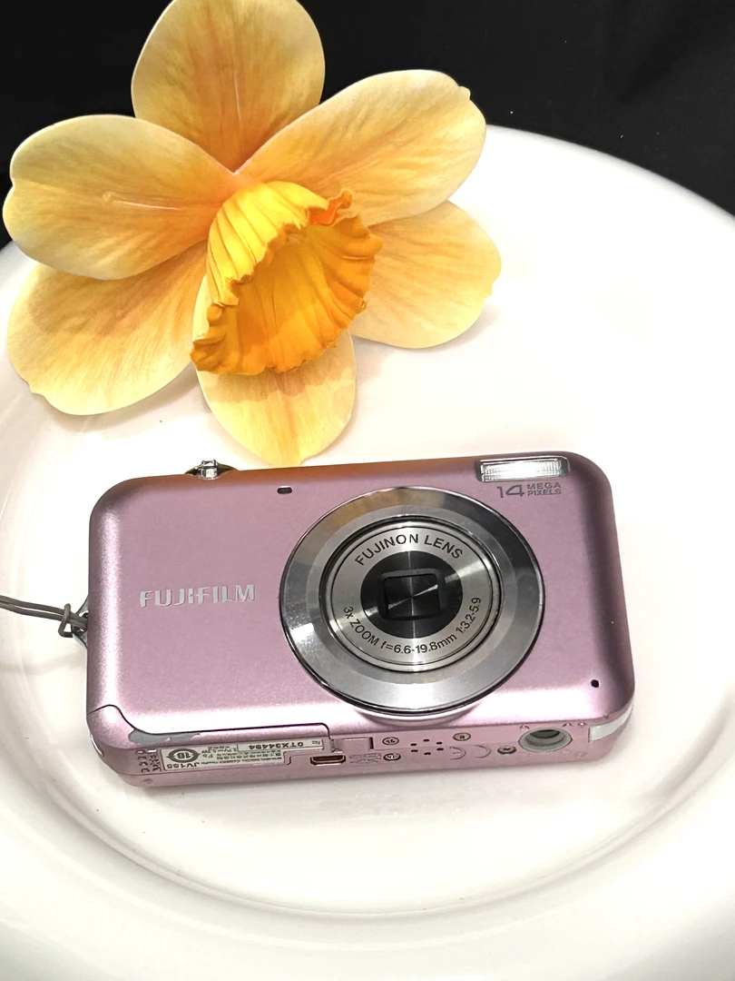 9新 Fujifilm/富士 jv155 粉色 复古ccd数码相机