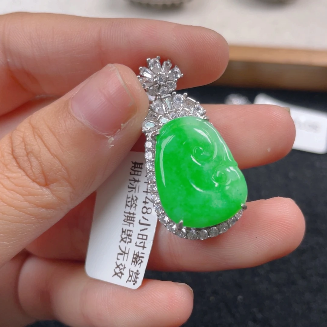 翡翠颈饰银S925镶嵌b b n n