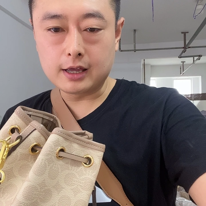 麂皮（革）水牛皮（革）锦纶PVC牛皮（革）山羊皮（革）