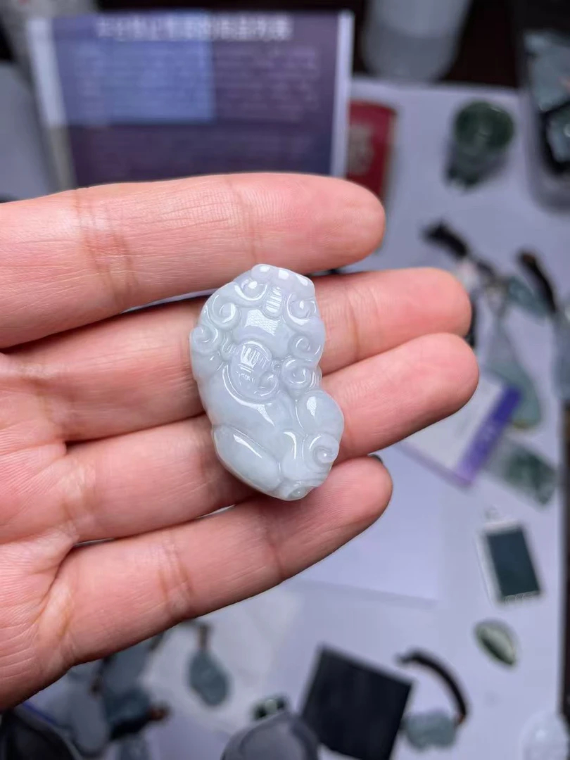 天然翡翠A货挂件 多样性拍一发一