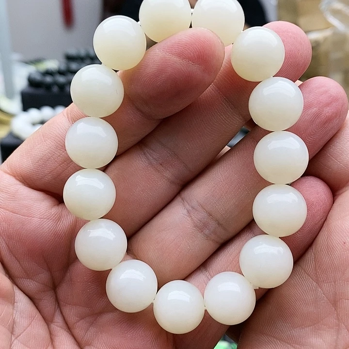 【闪购商品】未镶嵌手链和田玉14白