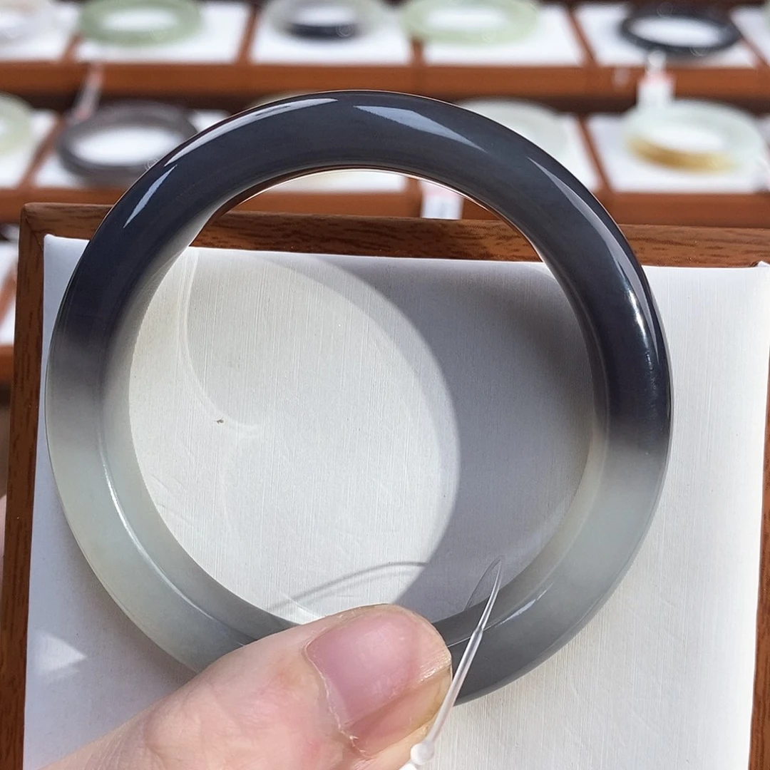 和田玉手镯未镶嵌怡