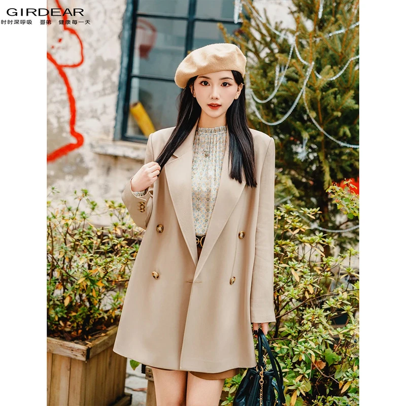 GIRDEAR/哥弟冬季新款气质休闲轻薄垂坠面料双排扣西装外套140005