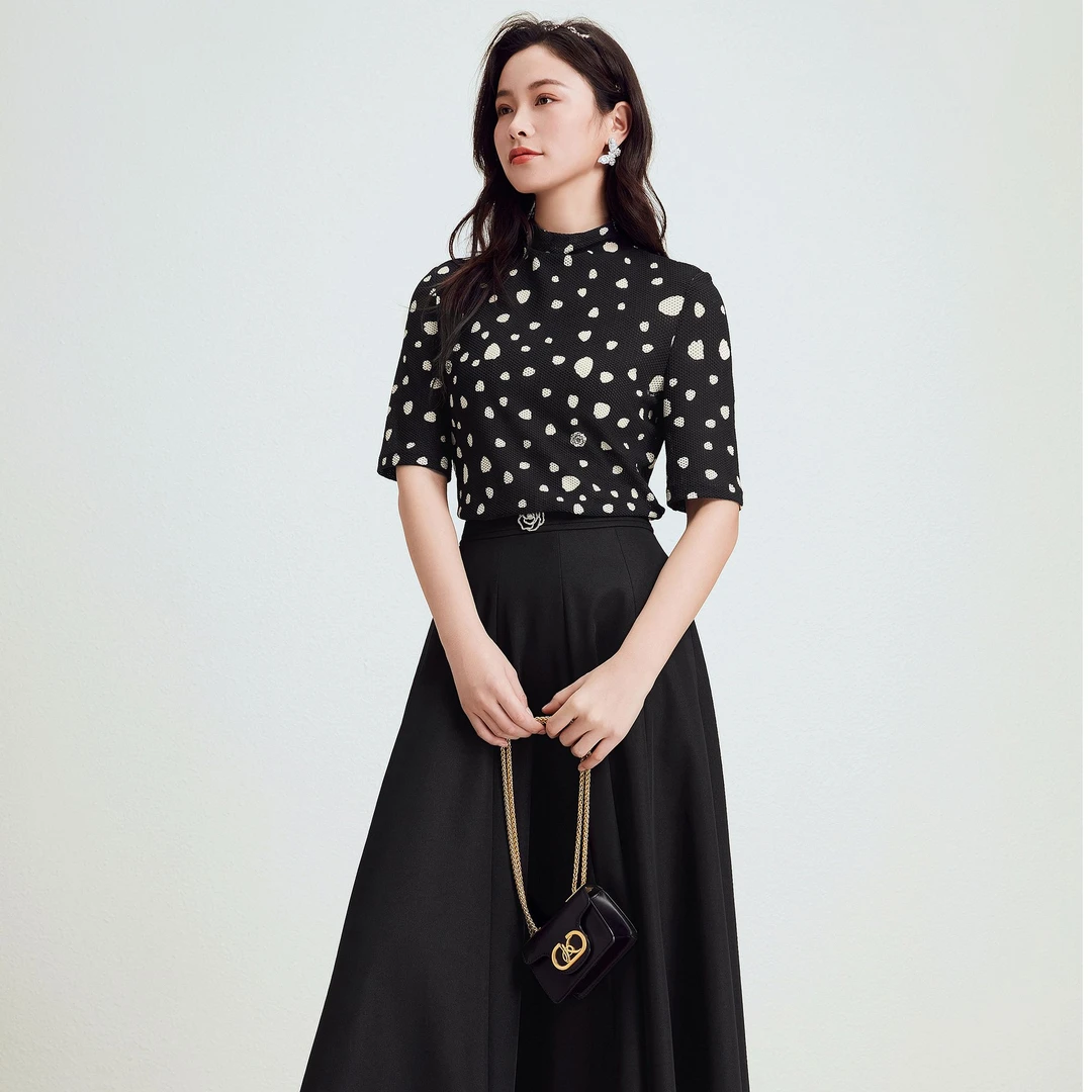 【羊羊专属】珂莱蒂尔秋黑色上衣KD04272