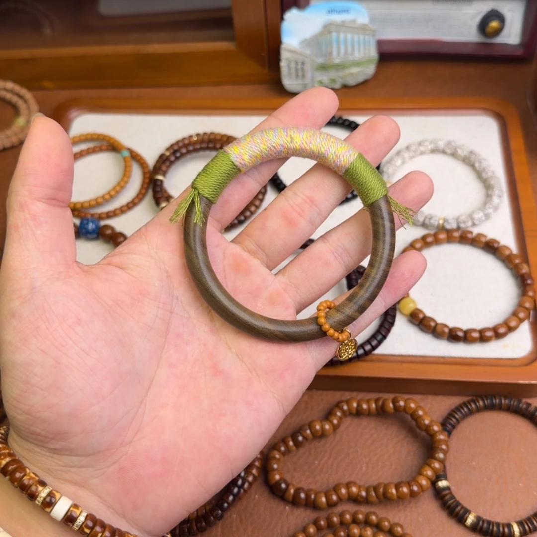 手串/手链维腊木（绿檀）