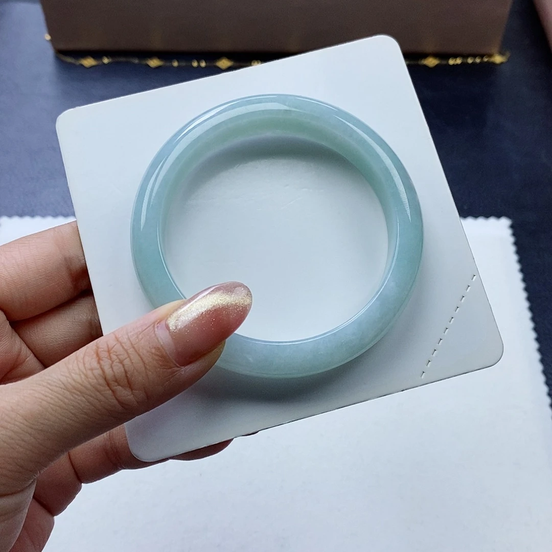 未镶嵌手镯翡翠56圈口