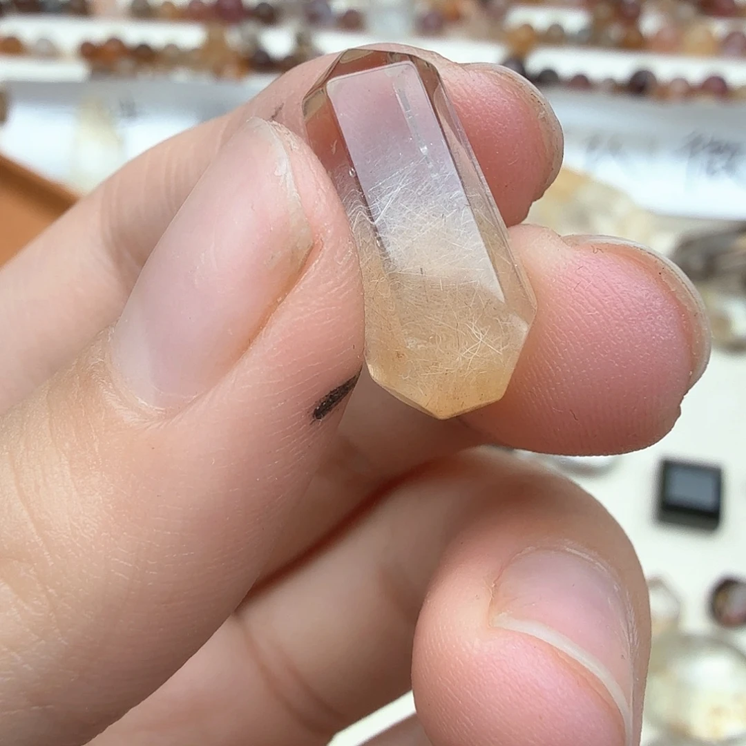 蒋***子未镶嵌珠宝半成品水晶