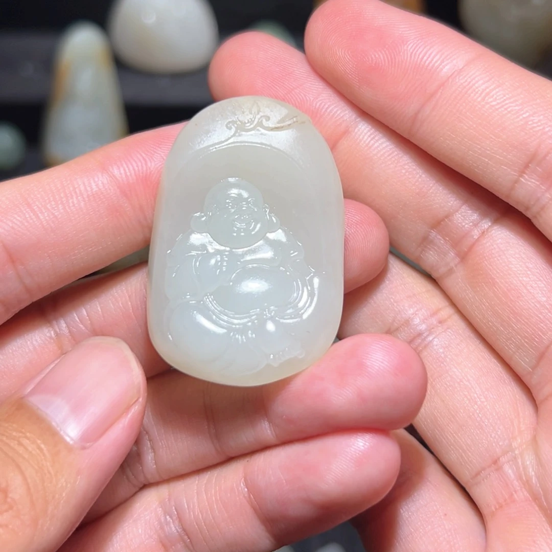 小***五和田玉未镶嵌吊坠(赠链)