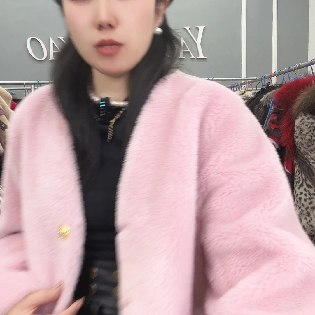 姚小妖家高端皮草