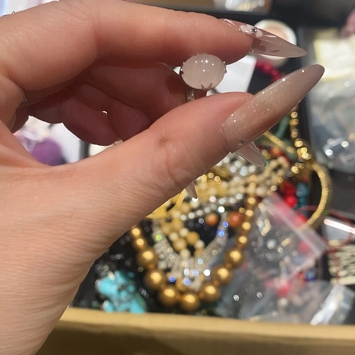 小***气花岗石铁合金中古香水沐浴露持久留香