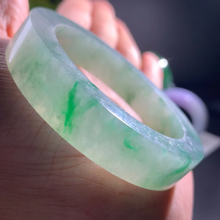 未镶嵌手镯定制翡翠