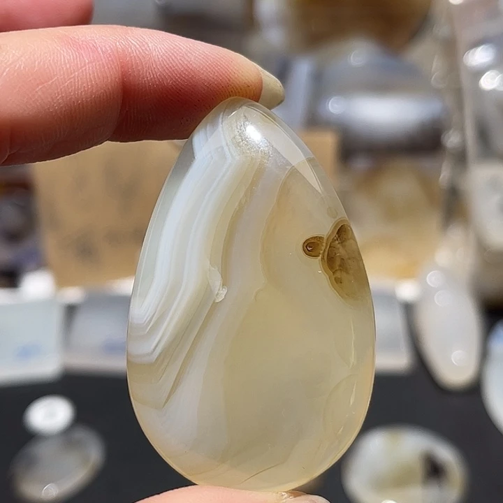 未镶嵌颈饰玛瑙/玉髓