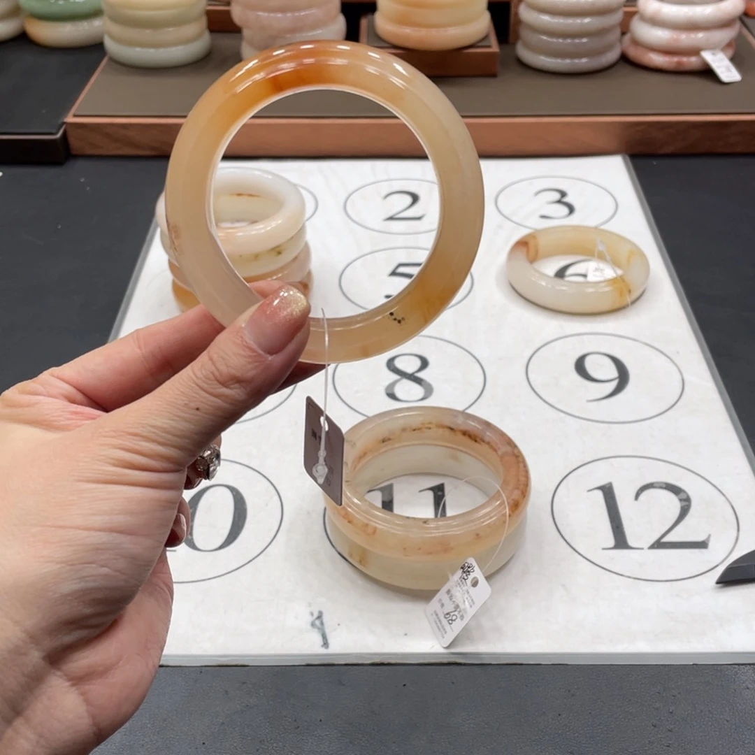 石英质玉手镯未镶嵌*️***