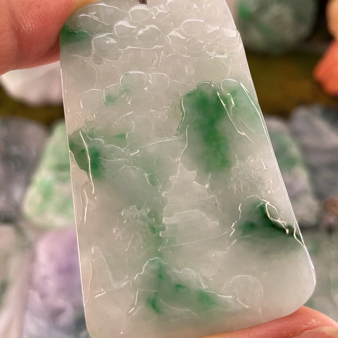 颈饰未镶嵌翡翠山水牌
