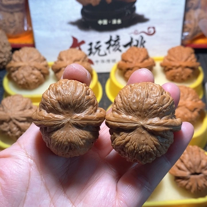 文玩核桃把件丶****爬元宝。 40