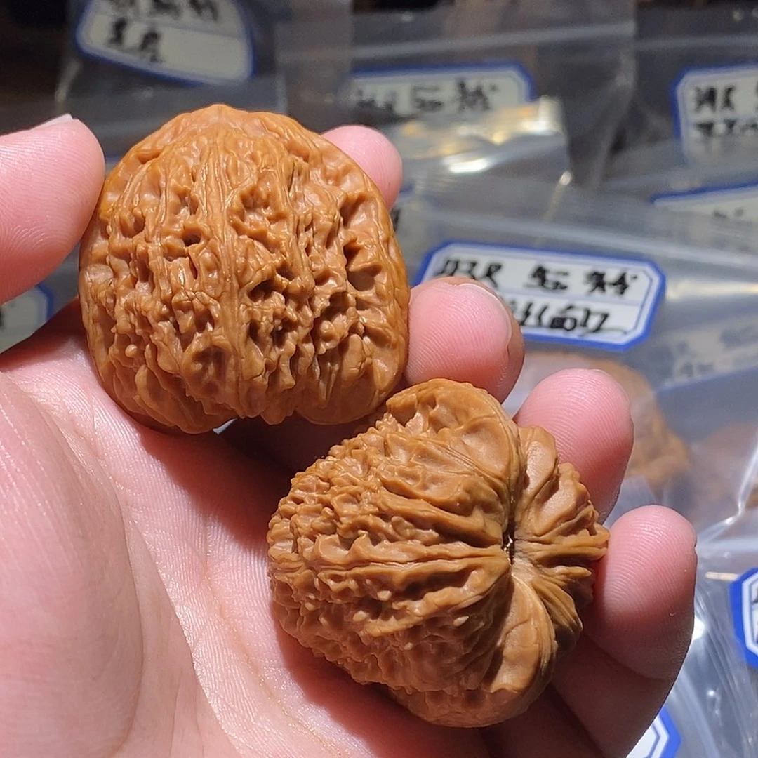 壹***生文玩核桃吊坠41全品南疆