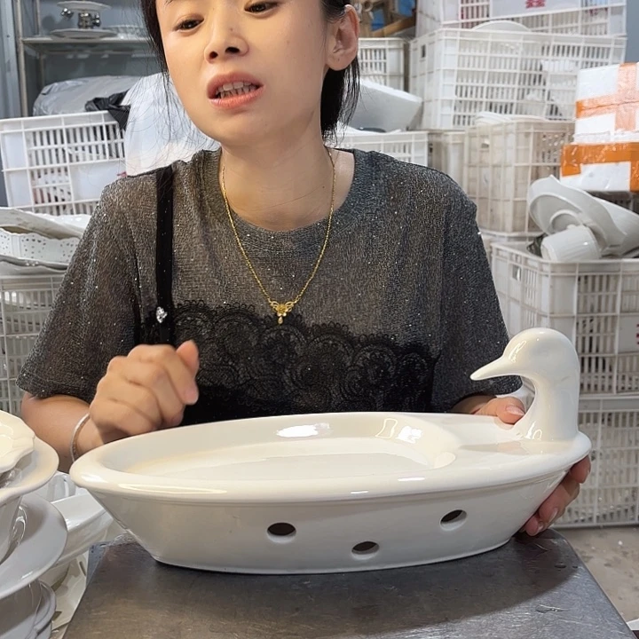 碟018一个微瑕产品介意勿拍……