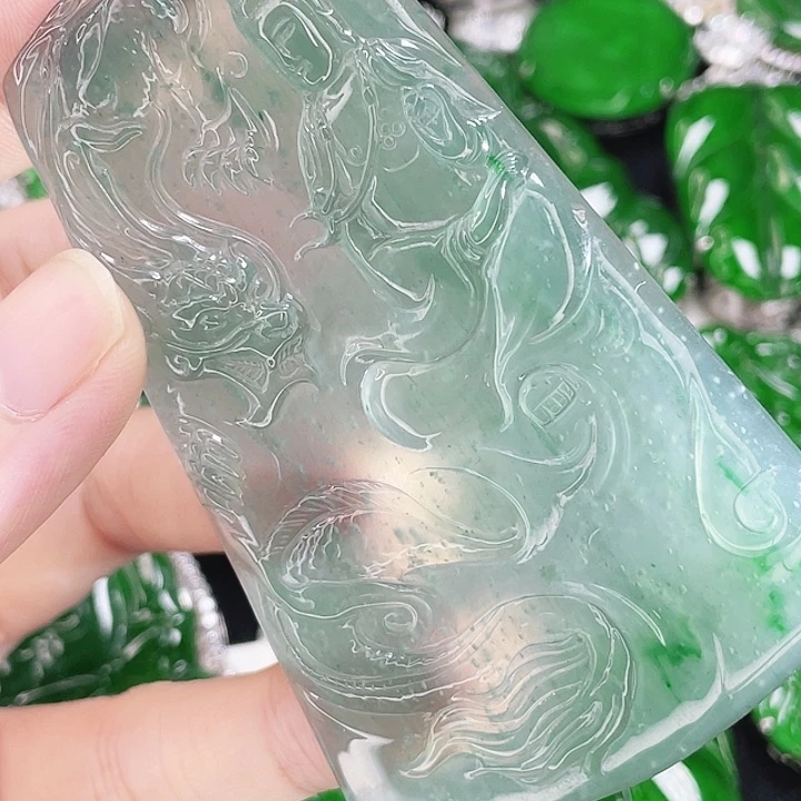 翡翠未镶嵌颈饰96