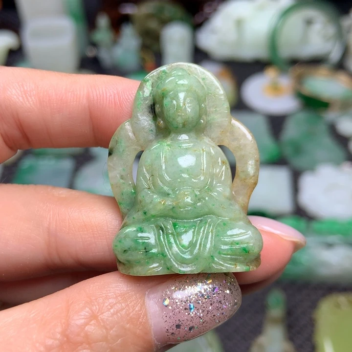 翡翠未镶嵌挂件清