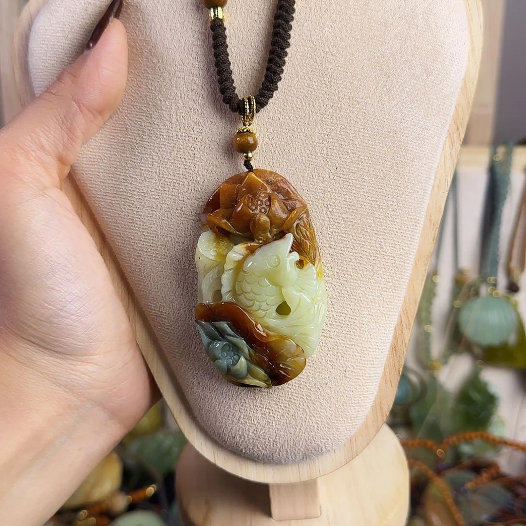 ****❀蛇纹石玉未镶嵌颈饰