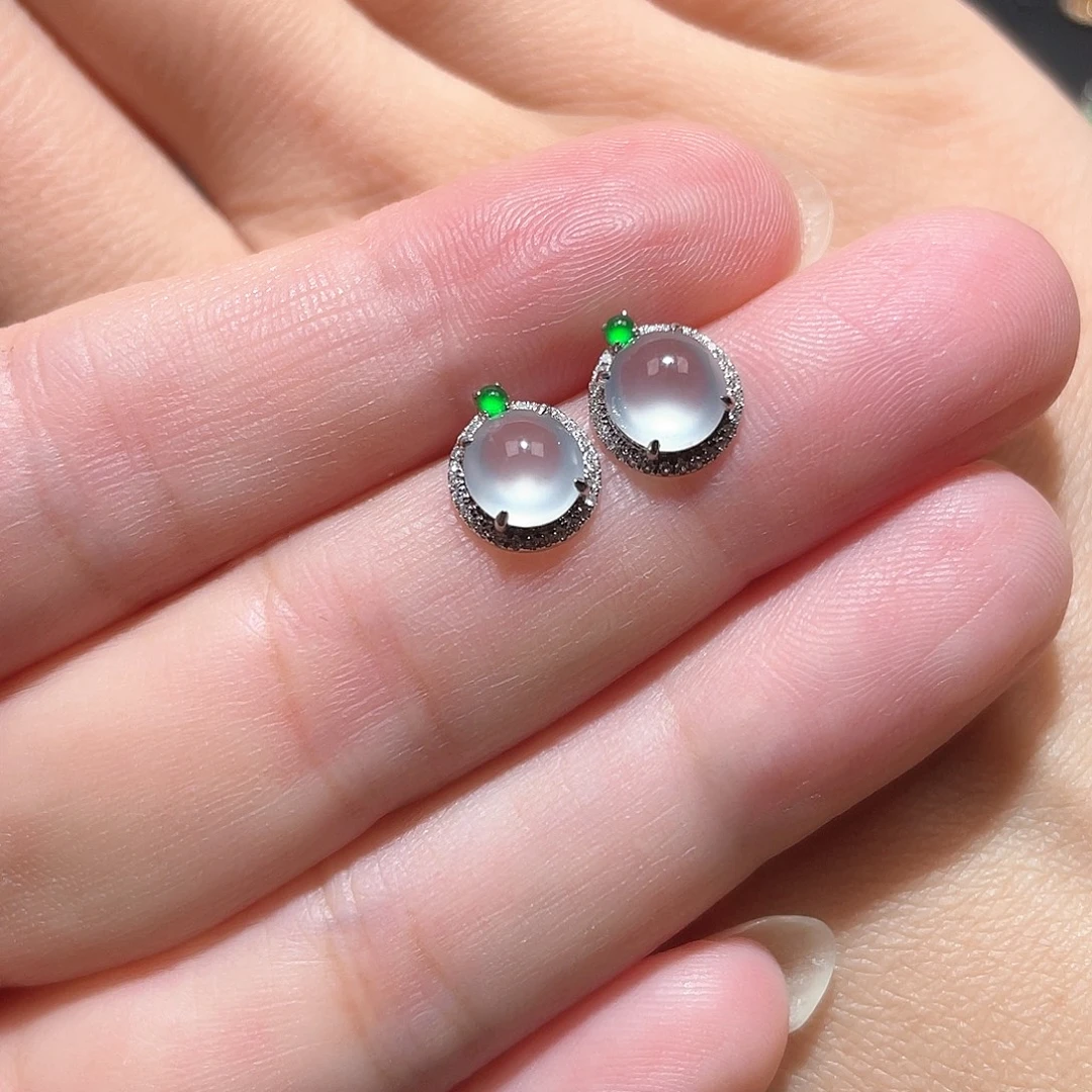 翡翠18K金镶嵌耳饰南非钻