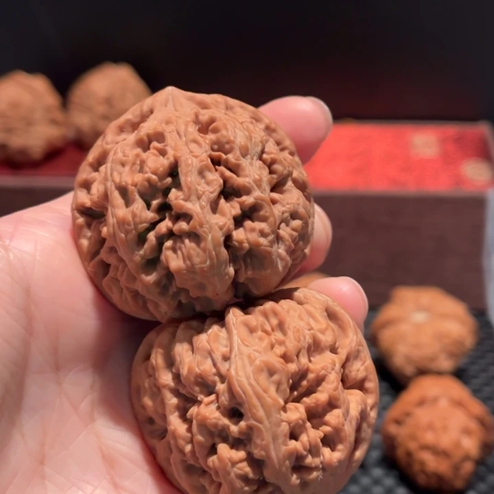 用***1吊坠文玩核桃大粗筋