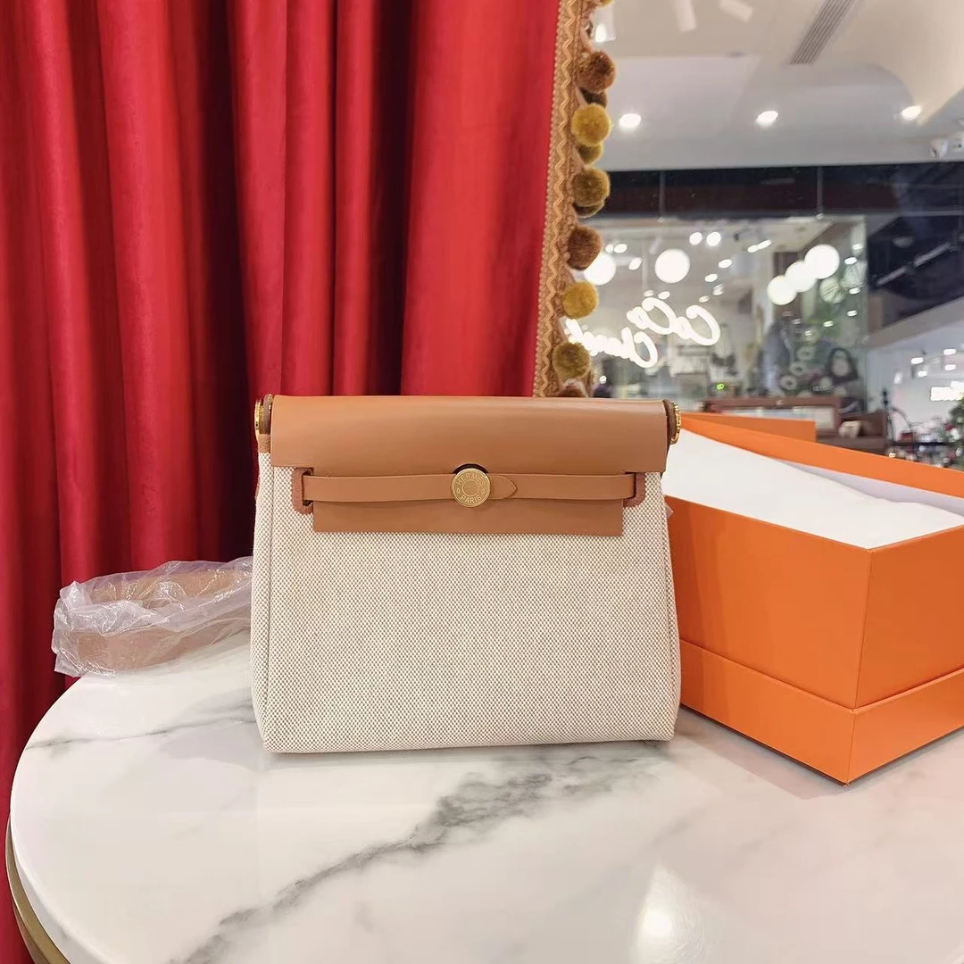99新 Hermes/爱马仕 Herbag mini20金棕色拼米色/22206383
