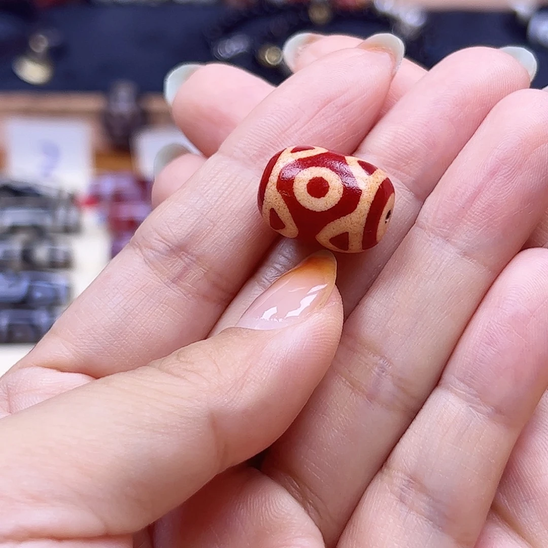 巫***黑玛瑙/玉髓颈饰合金