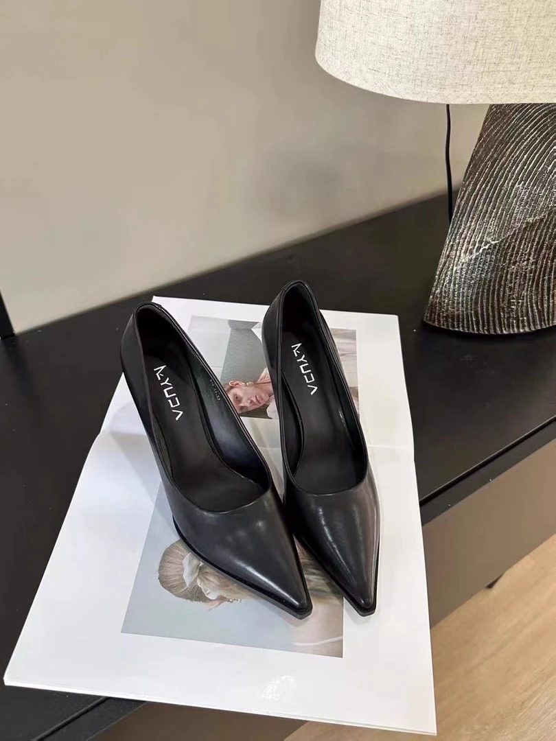 88020   新款舒适浅口细跟百搭单鞋