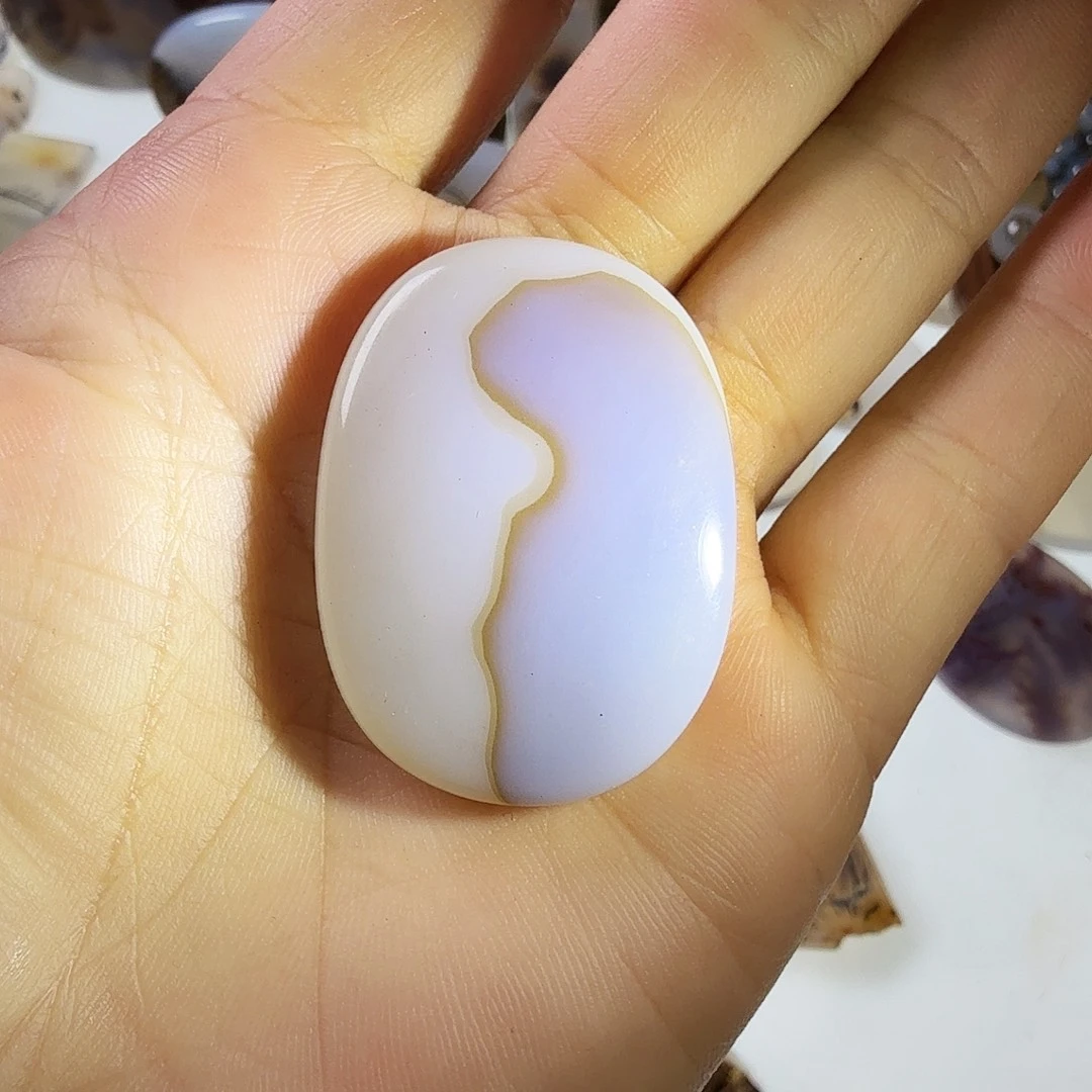 玛瑙/玉髓未镶嵌珠宝半成品