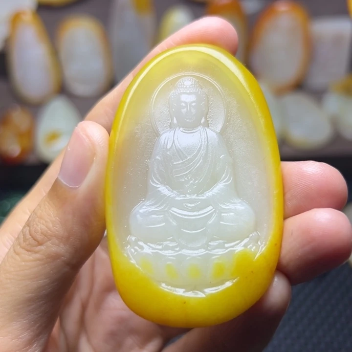 一***风颈饰未镶嵌和田玉