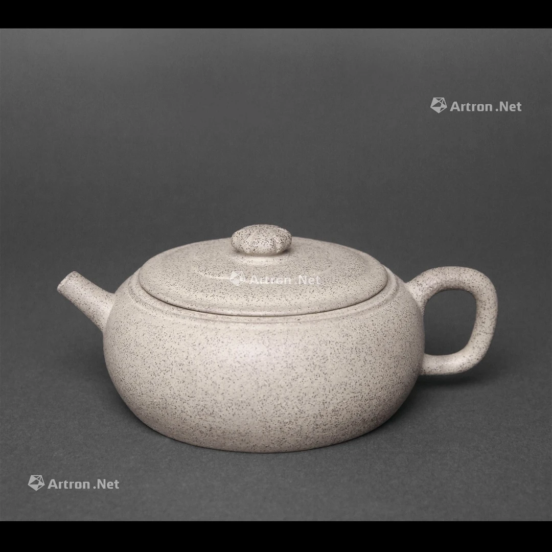 摹古赵庄老料朱泥周季山款石鼓壶90cc