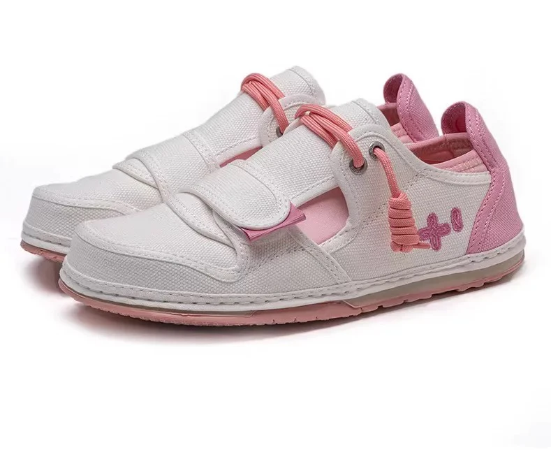 帆布鞋。丑萌鞋。纯手工。压缩木质鞋垫