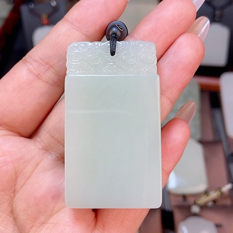 【闪购商品】颈饰未镶嵌和田玉