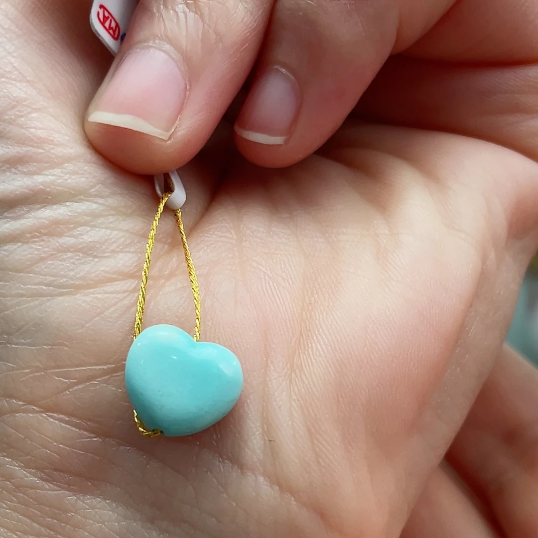 绿松石颈饰未镶嵌