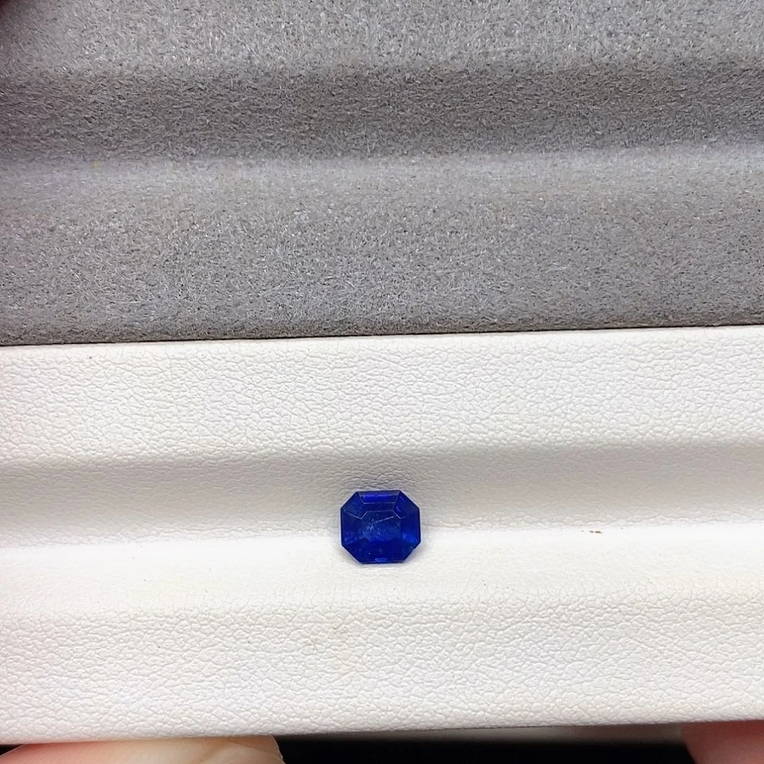裸石蓝宝石1.11克拉天然皇家蓝宝石