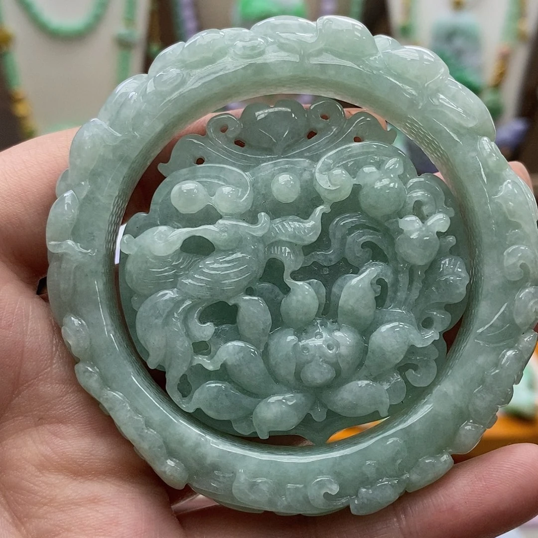 颈饰未镶嵌翡翠手镯套装56+