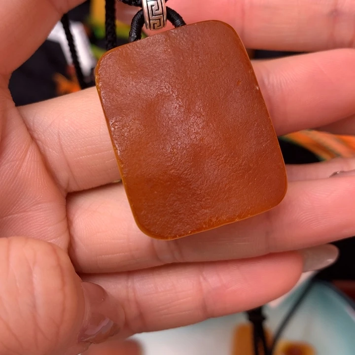 天然原皮切牌吊坠