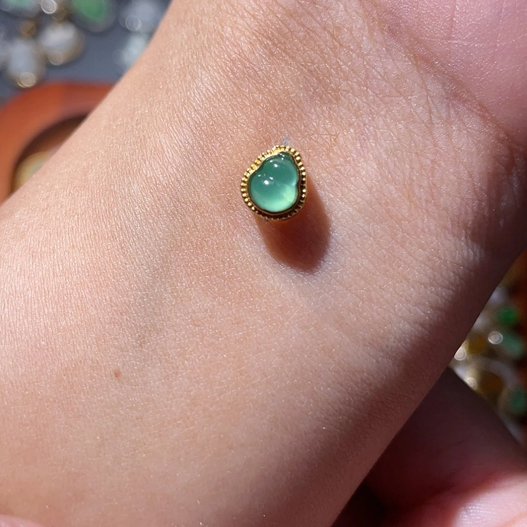 吊坠(不含链)18K金镶嵌翡翠