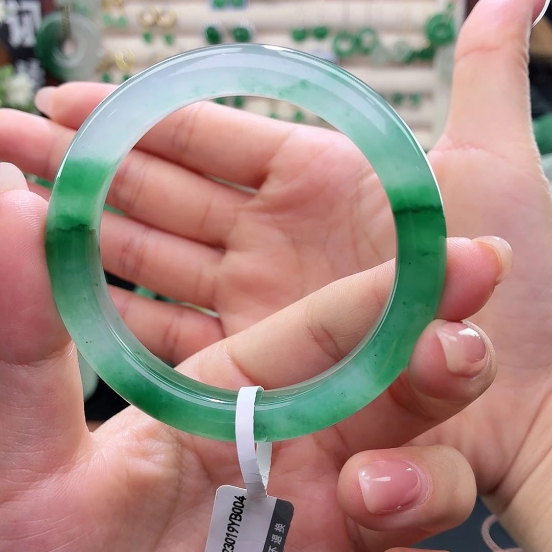 石英质玉未镶嵌手镯51圈口