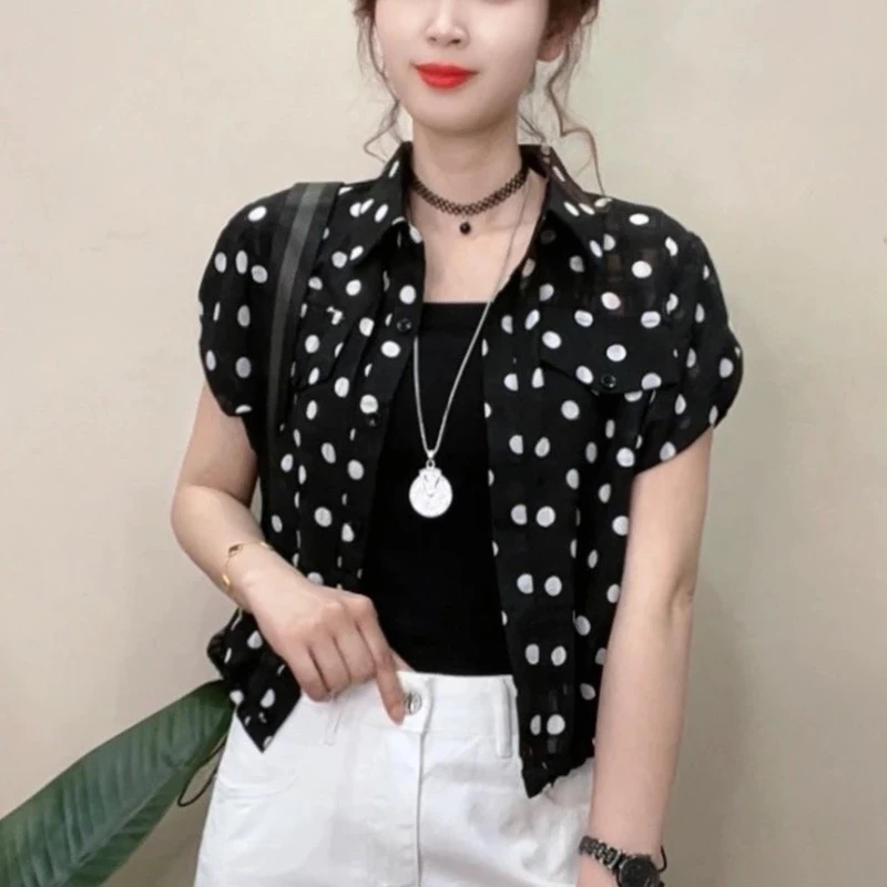 夏季薄款短袖衬衫女2025新款休闲时尚洋气开衫百搭显瘦设计感上衣