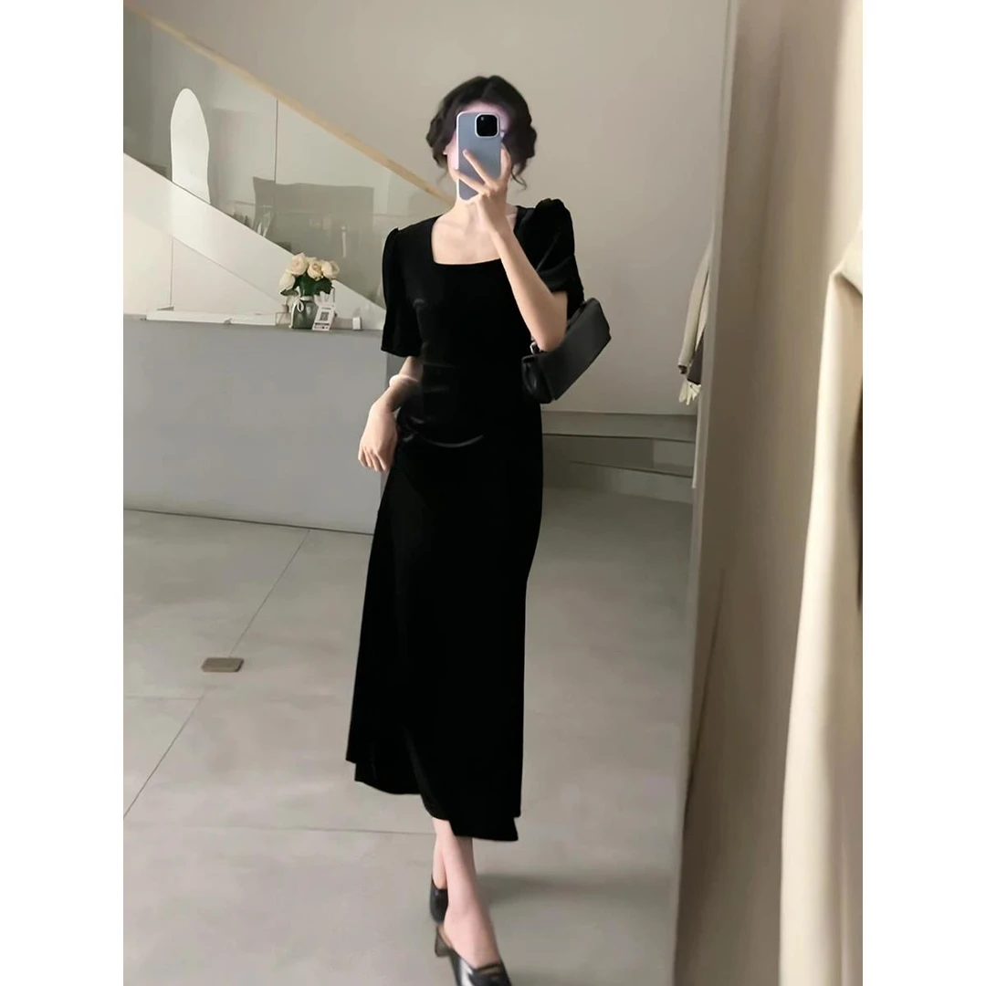 法式茶歇高级感黑色丝绒连衣裙赫本风复古气质收腰方领鱼尾裙女夏